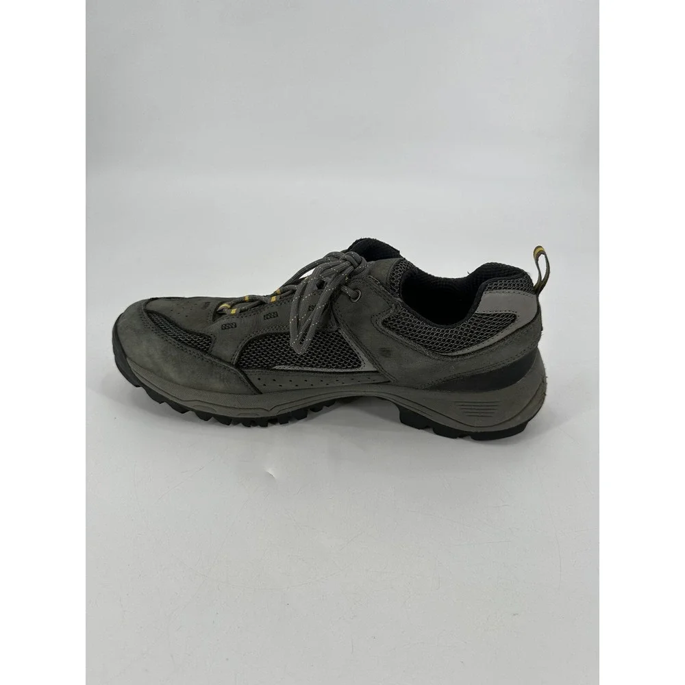Vasque breeze low